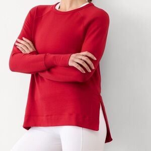 Coaster Luxe Recover Sweatshirt
Color: Clover Berry
Size: M Tall